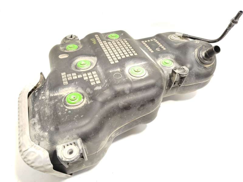 Recambio de deposito aditivo fap adblue para kia sportage iv (ql, qle) 1.6 crdi eco-dynamics+ referencia OEM IAM 31500D7900 3155 - Blanco