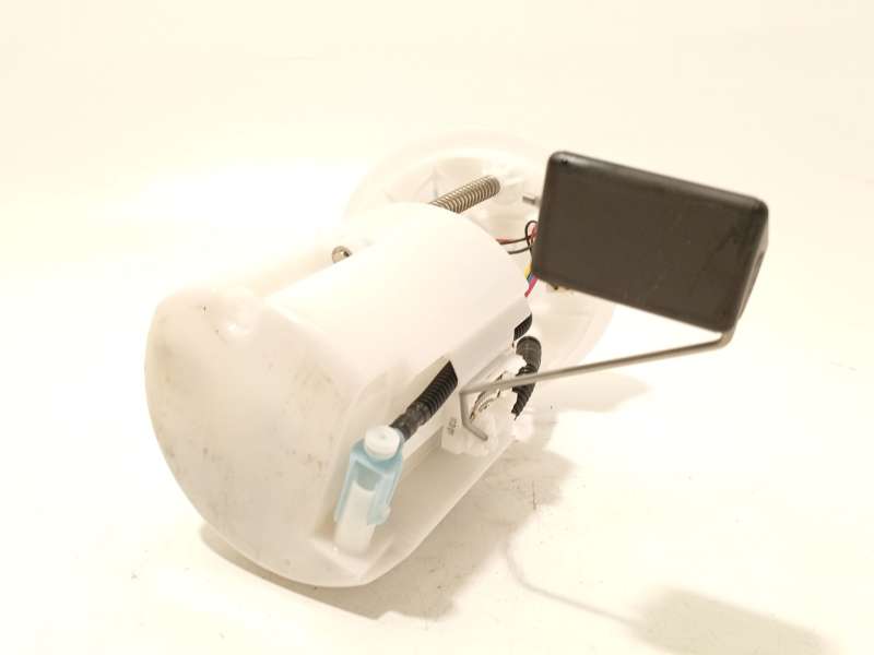 Recambio de bomba combustible para mazda mazda 3 sedan 2.5 e-skyactiv-g referencia OEM IAM HF071335XA 3
