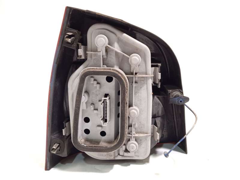 Recambio de piloto trasero derecho para volkswagen polo iv (9n_, 9a_) 1.4 16v referencia OEM IAM 6Q6945096G - Azul 2
