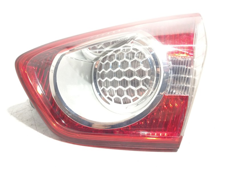 PILOTO TRASERO DERECHO INTERIOR 8V4113A602AD 1545446 