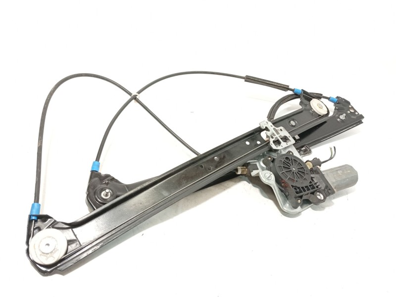 ELEVALUNAS DELANTERO DERECHO 8381020 