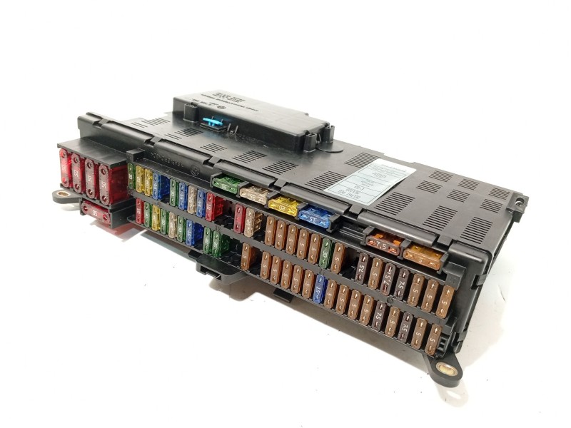 CAJA RELES / FUSIBLES 6907395 61136907395 