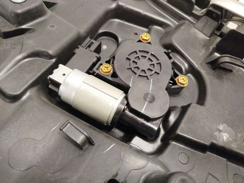 Recambio de elevalunas trasero izquierdo para mazda 3 (bk) 2.0 (bkep) referencia OEM IAM BP4K7397XE - Rojo 2