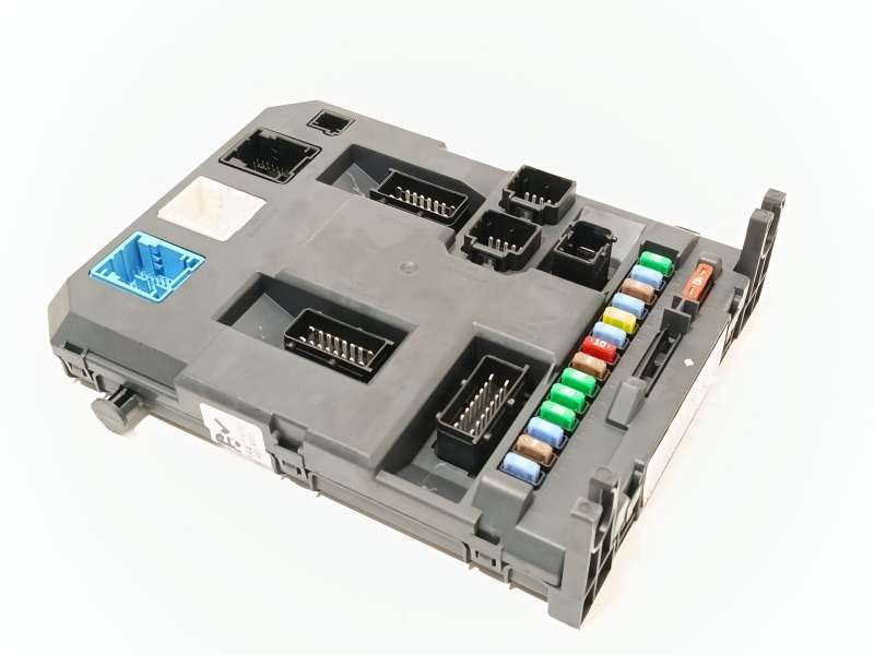 CAJA RELES / FUSIBLES 9664983080 