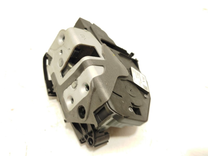 CERRADURA PUERTA DELANTERA DERECHA R2X6V219A64BE 2761715 