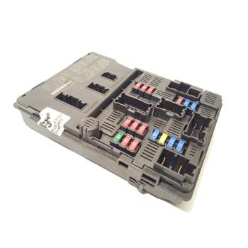 CAJA RELES / FUSIBLES 284B71HZ2A 