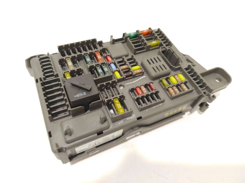 Recambio de caja reles / fusibles para bmw x5 (e70) xdrive 48 i referencia OEM IAM 6931687 61146931687 - Negro 2