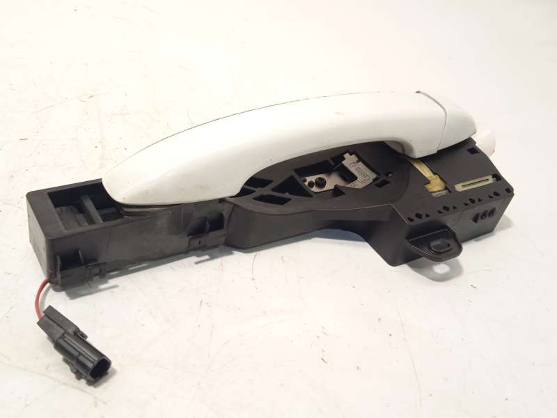 Recambio de maneta exterior trasera izquierda para renault megane iv hatchback (b9a/m/n_) 1.5 blue dci 115 (b9a6) referencia OEM - Blanco