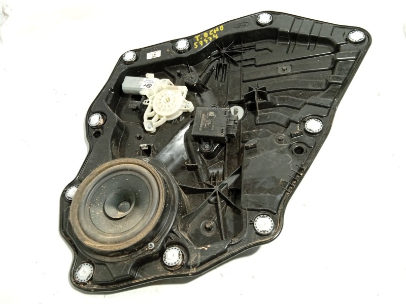 ELEVALUNAS TRASERO DERECHO L1TBS27000CG 