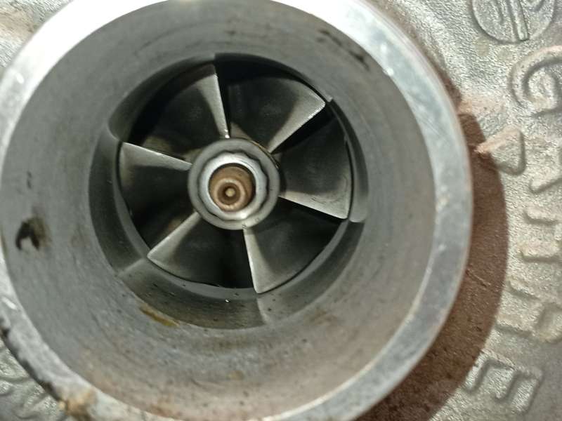 Recambio de motor completo para kia cee'd hatchback (ed) 1.6 crdi 115 referencia OEM IAM D4FB 9