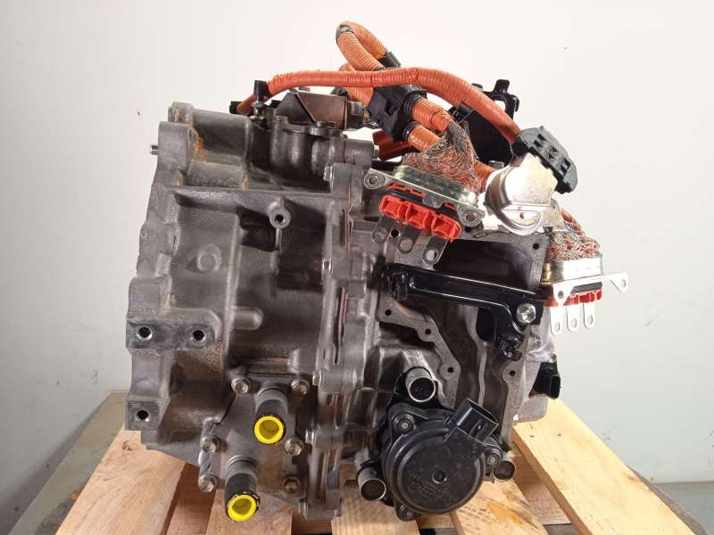 Recambio de caja cambios para toyota auris (_e18_) 1.8 hybrid (zwe186_) referencia OEM IAM 3090047084 2