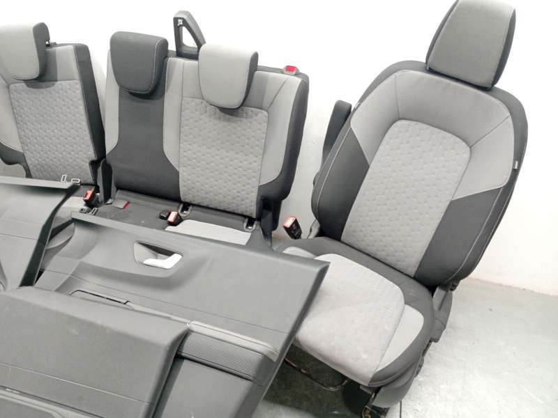 Recambio de juego asientos completo para ford tourneo courier 1.0 ecoboost referencia OEM IAM 2646428 2614927 2714079 - Rojo 3