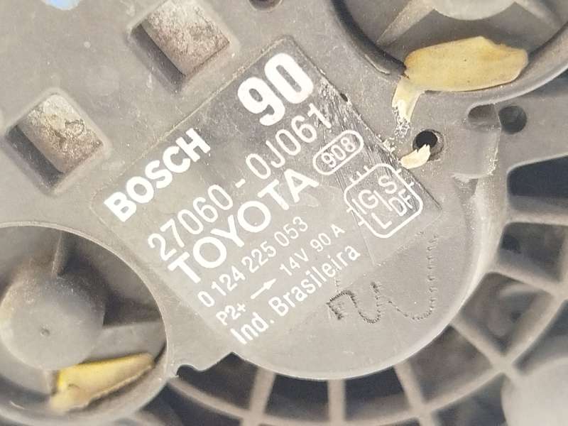 Recambio de alternador para toyota yaris (_p9_) 1.3 vvt-i (scp90_) referencia OEM IAM 270600J061  0124225053 4