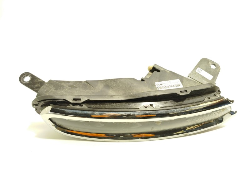 PILOTO DELANTERO DERECHO 9820877880 