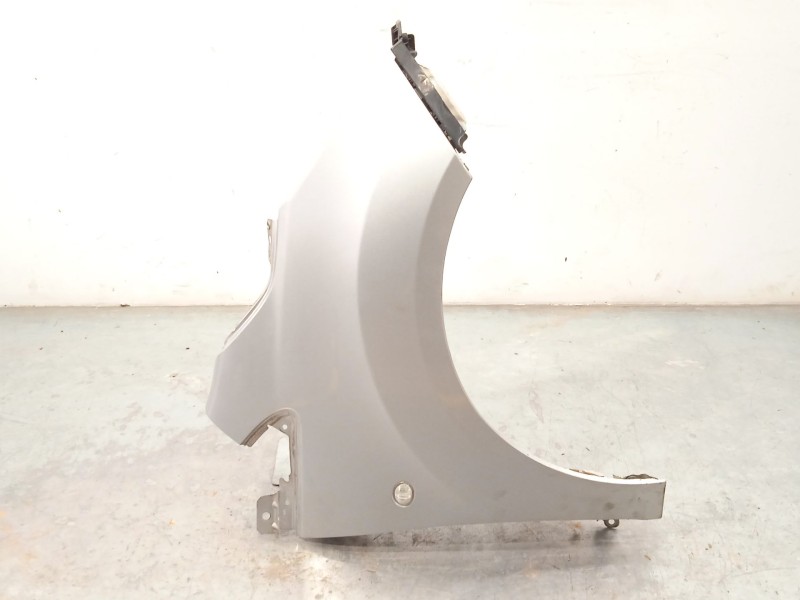 ALETA DELANTERA DERECHA 1673511 