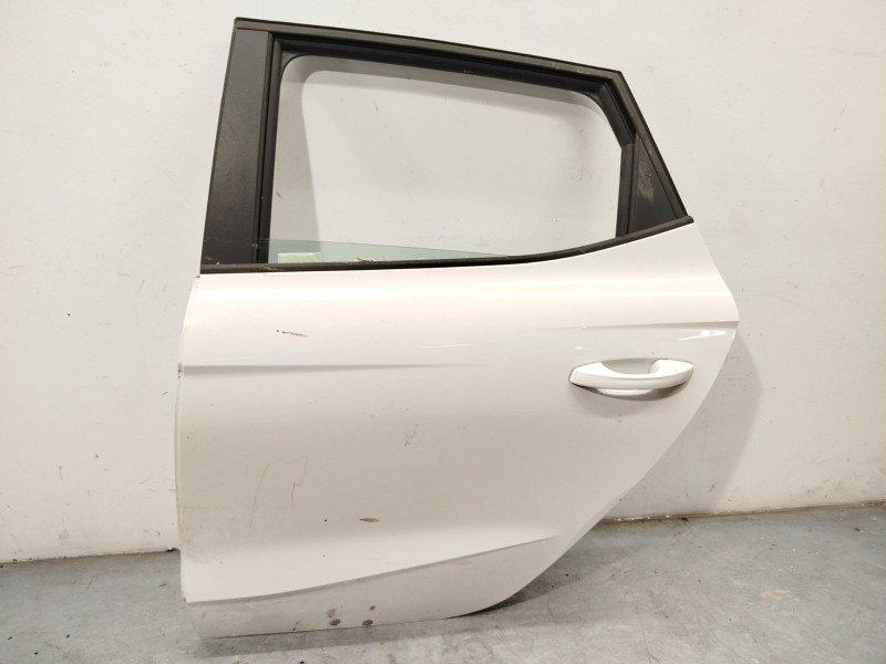 PUERTA TRASERA IZQUIERDA 6F0833051E 
