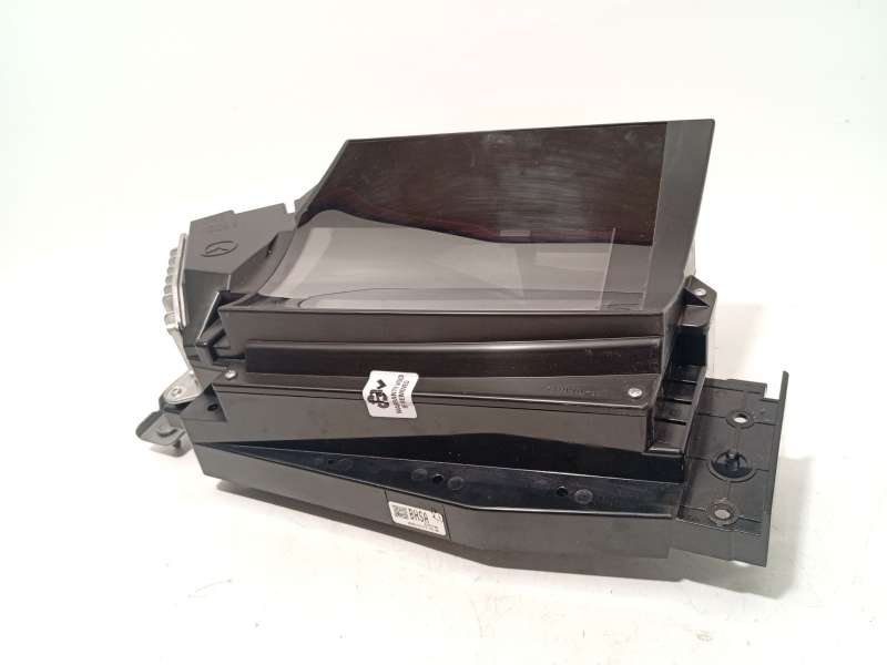 Recambio de pantalla multifuncion para mazda mazda 3 sedan 2.5 e-skyactiv-g referencia OEM IAM HU013A BHSA HU013A2199868 2