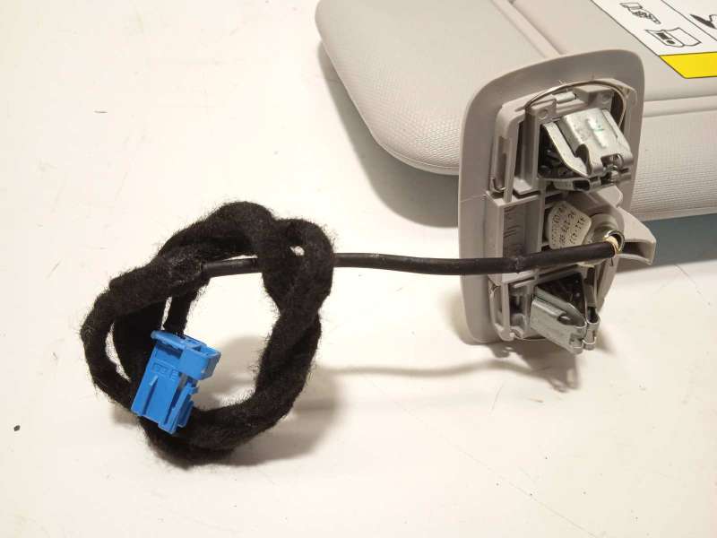 Recambio de parasol derecho para peugeot 308 1.6 allure hybrid referencia OEM IAM 98173682UW - Verde 4