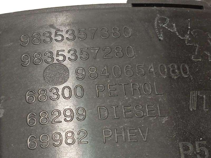 Recambio de tapa exterior combustible para peugeot 308 1.6 allure hybrid referencia OEM IAM 9835406880 9835357380 - Verde 4