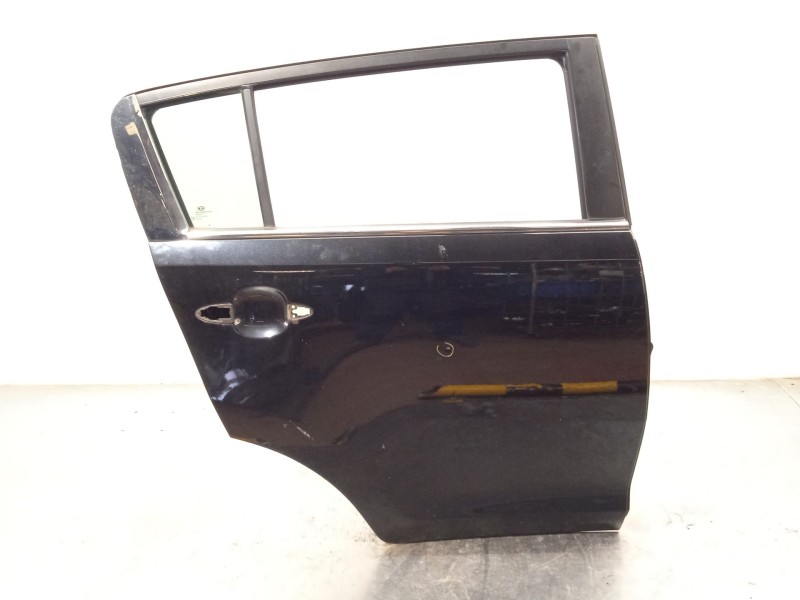 PUERTA TRASERA DERECHA 770043W000 