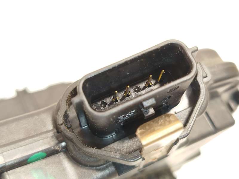 Recambio de cerradura puerta trasera derecha para renault clio iv (bh_) 0.9 tce 90 referencia OEM IAM 825004167R - Blanco 3