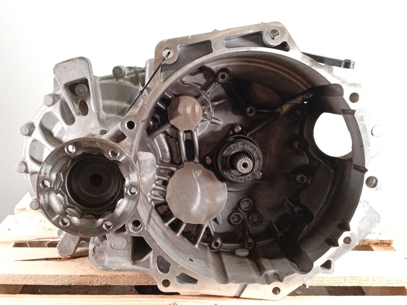 CAJA CAMBIOS VCE 0C9300045D FM6C9015