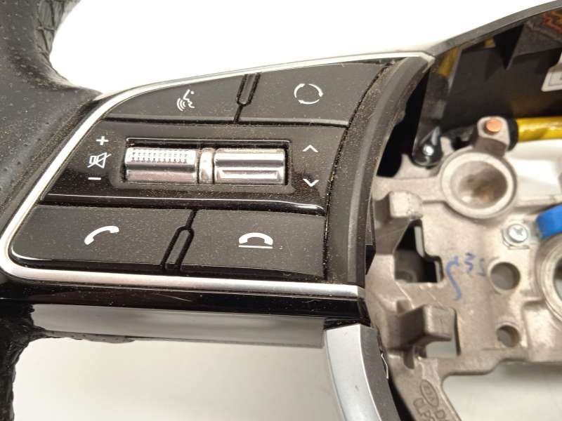 Recambio de volante para kia sportage gt line essential 2wd referencia OEM IAM 56120D9AD0QB1 - Gris 2