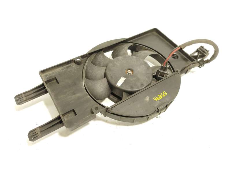 Recambio de electroventilador para ford focus iii 1.0 ecoboost referencia OEM IAM BV618C607SB 1815246 - Blanco 3