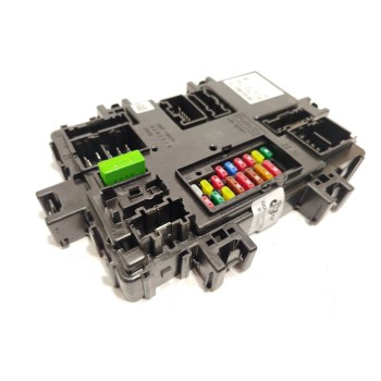 CAJA RELES / FUSIBLES GU5T14B476EBF 2310720 A2C75518203