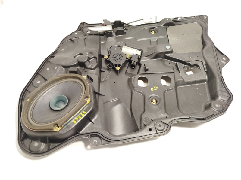 ELEVALUNAS DELANTERO DERECHO BP4K5897XE 