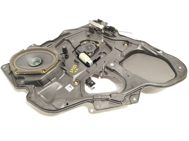 ELEVALUNAS TRASERO DERECHO BP4K7297XE 