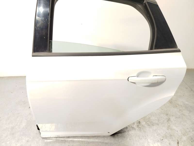 Recambio de puerta trasera izquierda para ford focus iii 1.0 ecoboost referencia OEM IAM 2172760 - Blanco 4