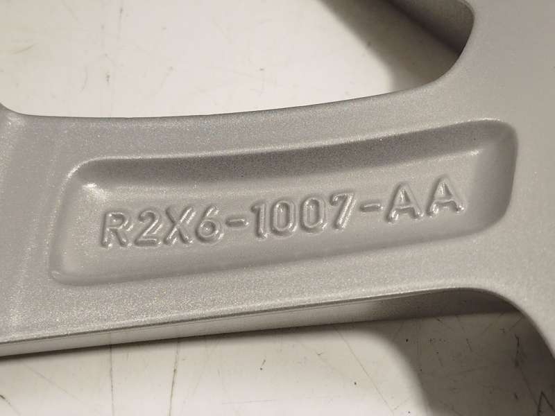 Recambio de llanta para ford tourneo courier 1.0 ecoboost referencia OEM IAM R2X61007AA 2660426 - Rojo 7