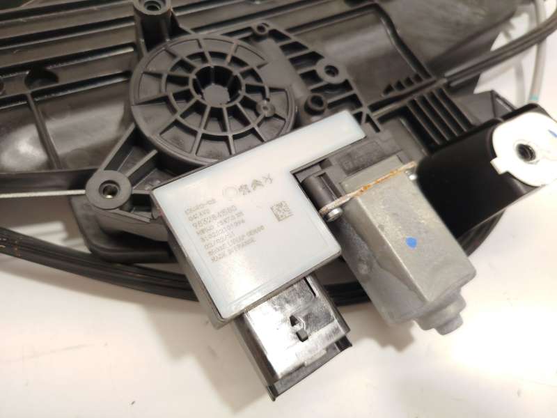 Recambio de elevalunas delantero derecho para citroën c4 iii (ba_, bb_, bc_) 1.2 puretech 130 (bahnsa, bahnsb) referencia OEM IA - Rojo 2