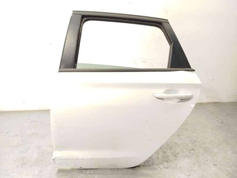 PUERTA TRASERA IZQUIERDA 77003G4000 