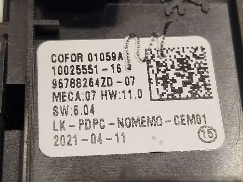Recambio de mando elevalunas delantero izquierdo para citroën c4 iii (ba_, bb_, bc_) 1.2 puretech 130 (bahnsa, bahnsb) referenci - Rojo 4