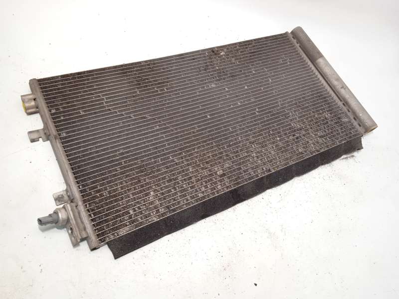 Recambio de condensador / radiador aire acondicionado para renault scénic iii (jz0/1_) 1.5 dci referencia OEM IAM 921000294R - Blanco 3