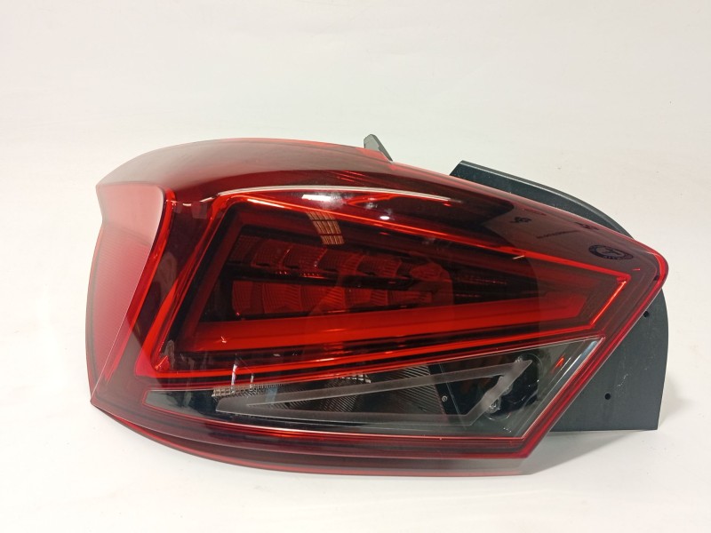 PILOTO TRASERO IZQUIERDO 6F0945207H 2SD2298013002