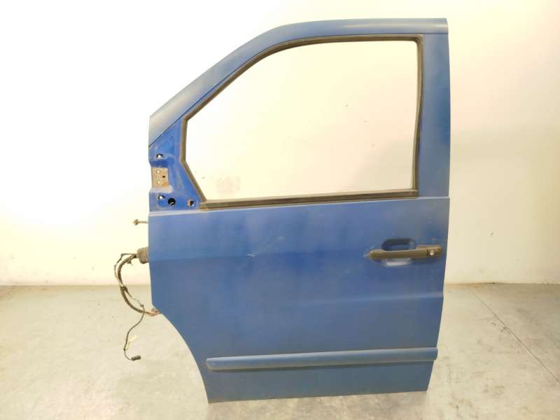 Recambio de puerta delantera izquierda para mercedes-benz vito furgoneta (w638) 110 cdi 2.2 (638.094) referencia OEM IAM A638720 - Azul