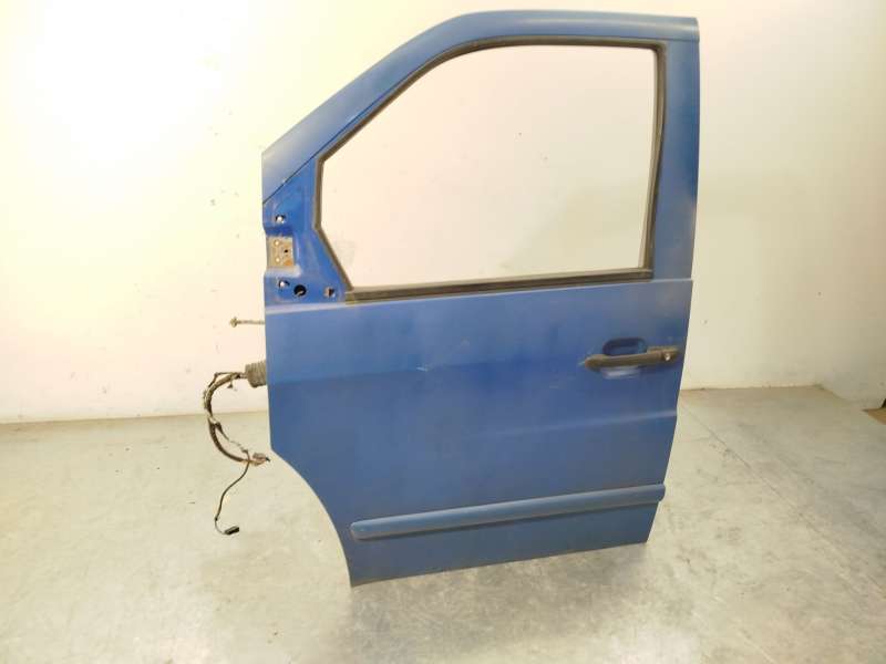 Recambio de puerta delantera izquierda para mercedes-benz vito furgoneta (w638) 110 cdi 2.2 (638.094) referencia OEM IAM A638720 - Azul 2