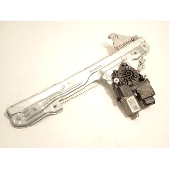 ELEVALUNAS DELANTERO IZQUIERDO 82401DD020 82450J9010 