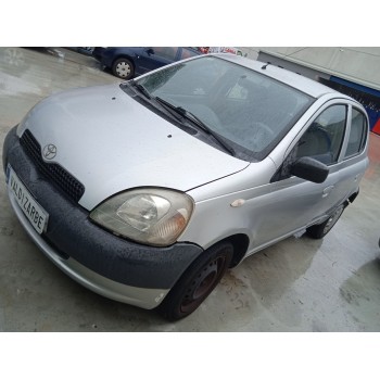 toyota yaris (_p1_) del año 2001
