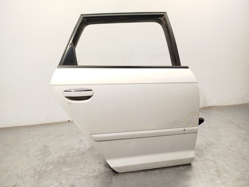 PUERTA TRASERA DERECHA 8P4833052A 