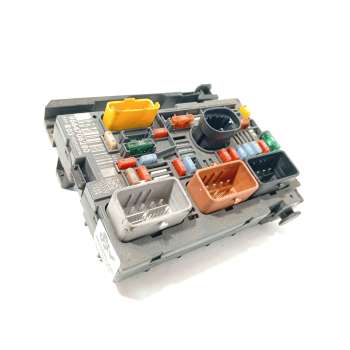 CAJA RELES / FUSIBLES 9664706280 9807028780 9807028880