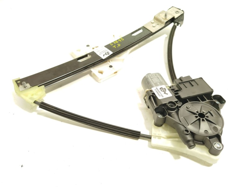 ELEVALUNAS TRASERO DERECHO 82G839462A 5Q0959408D 