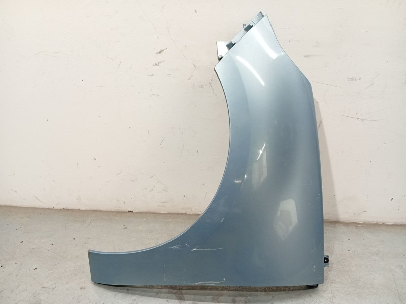 ALETA DELANTERA IZQUIERDA 631017581R 