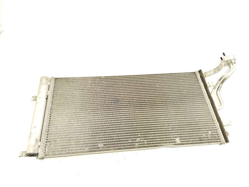 Recambio de condensador / radiador aire acondicionado para kia xceed 1.4 tgdi cat referencia OEM IAM 97606J7290  A11217735 2