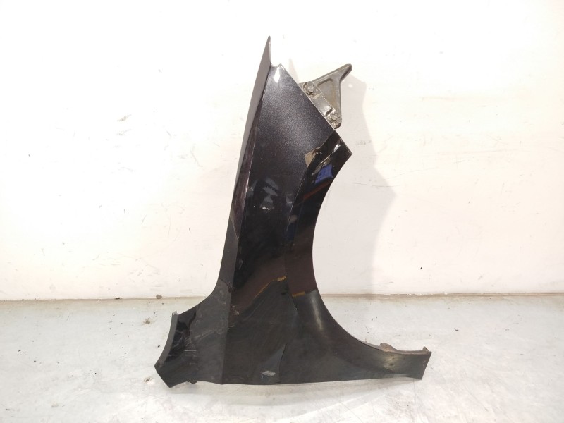 ALETA DELANTERA DERECHA 5JA821022D 