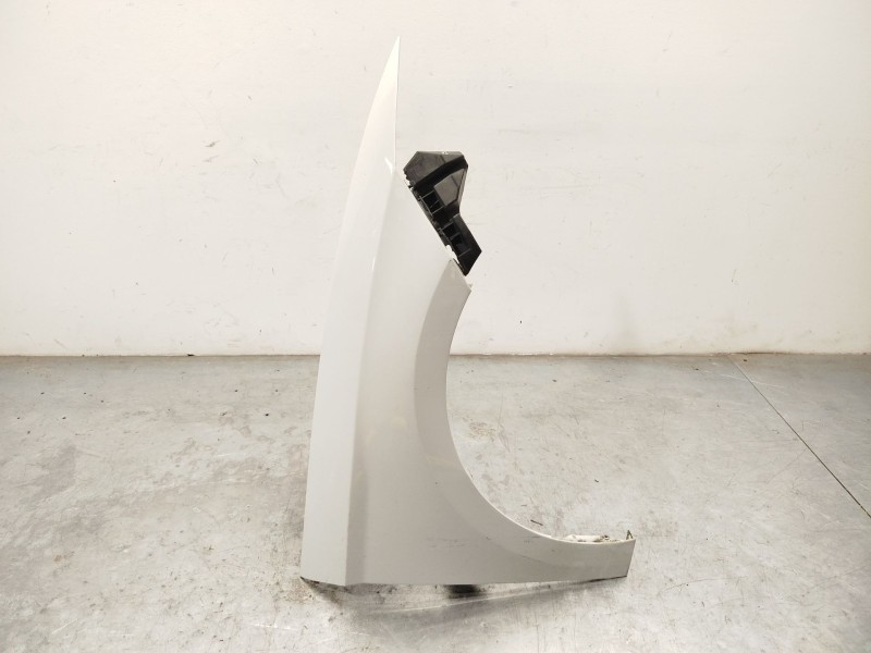 ALETA DELANTERA DERECHA 5F0821022J 