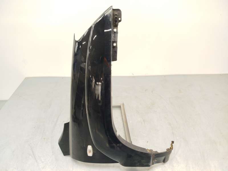 Recambio de aleta delantera derecha para kia sportage ii (je_, km_) 2.0 i 16v referencia OEM IAM 663211F130 3